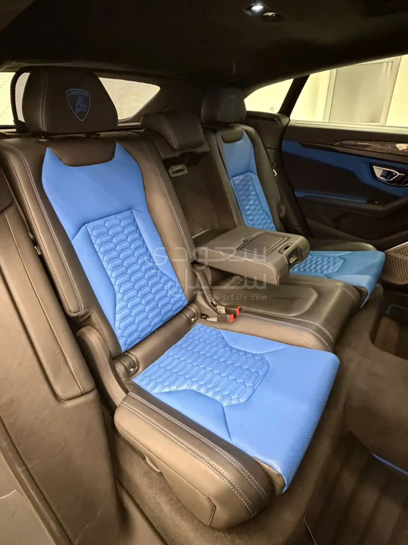 2022 لمبرجيني اوروس