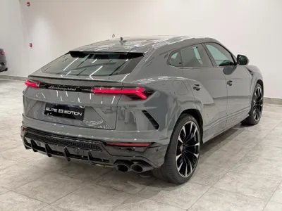 2022 لمبرجيني اوروس