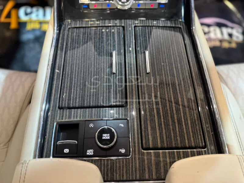 2021 لنكولن نافيكيتر بريزدينشال