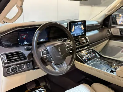 2021 لنكولن نافيكيتر بريزدينشال