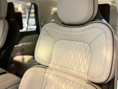 2021 لنكولن نافيكيتر بريزدينشال