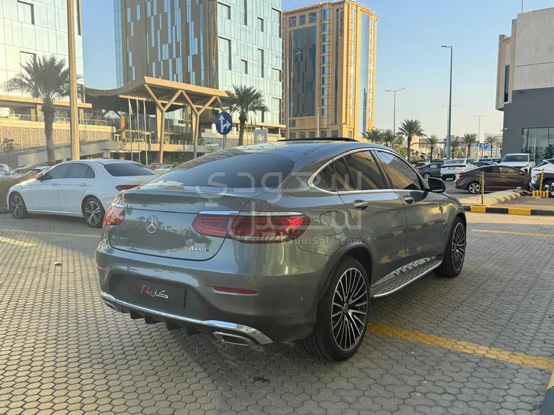 2020 مرسيدس - بنز جي إل سي 300 كوبيه