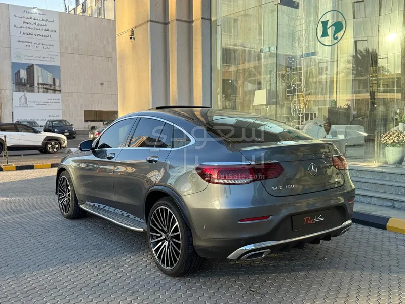 2020 مرسيدس - بنز جي إل سي 300 كوبيه