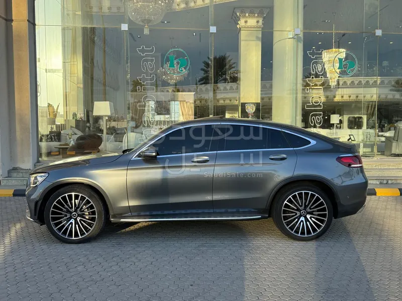 2020 مرسيدس - بنز جي إل سي 300 كوبيه