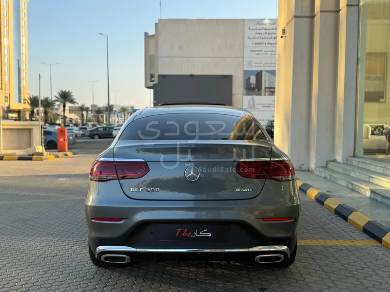 2020 مرسيدس - بنز جي إل سي 300 كوبيه