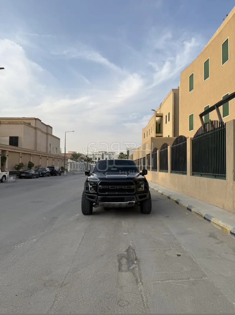 2017 فورد اف 150 رابتور