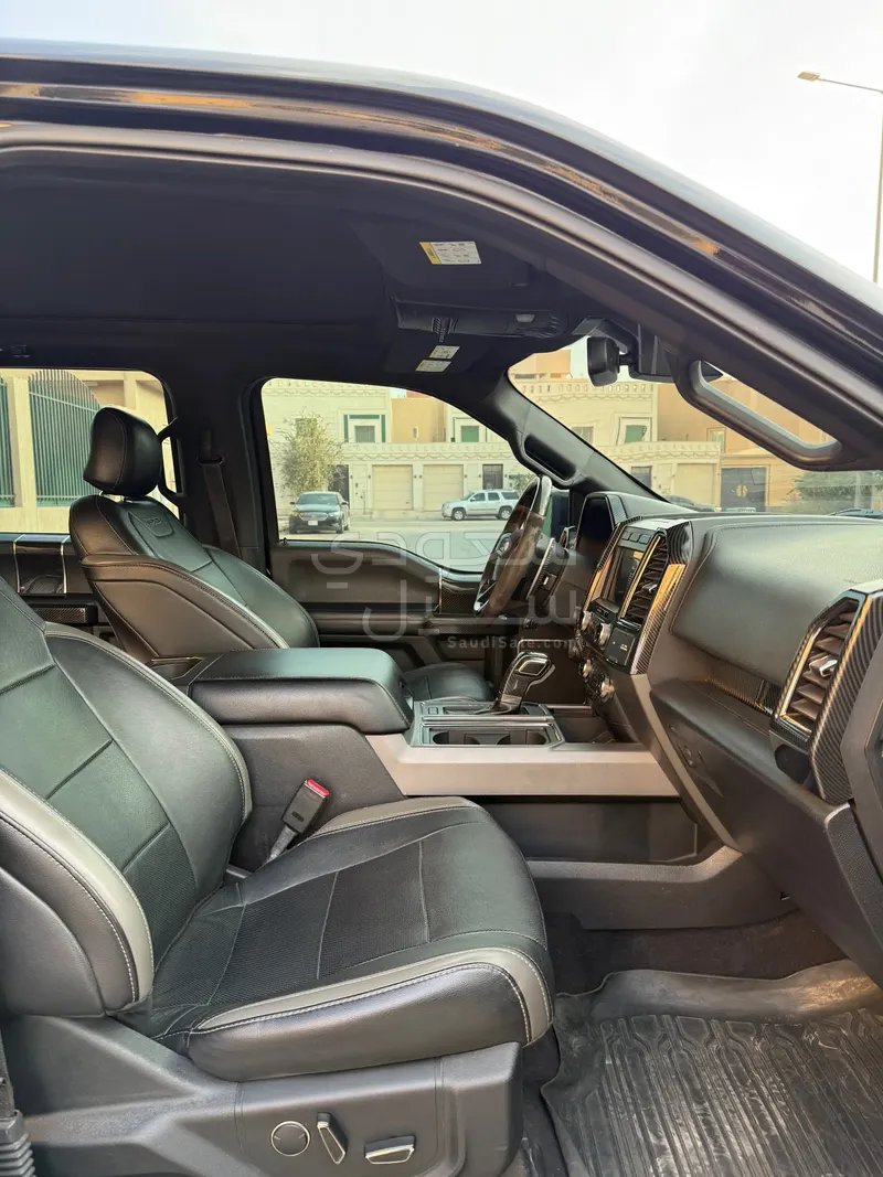 2017 فورد اف 150 رابتور