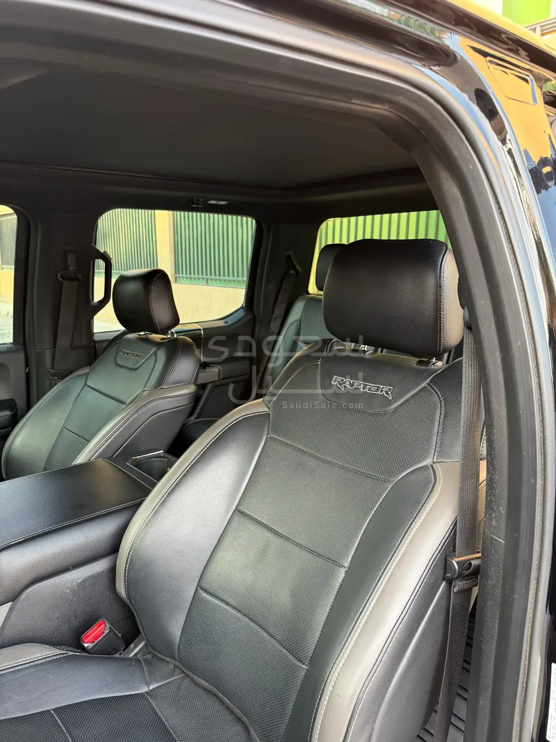 2017 فورد اف 150 رابتور