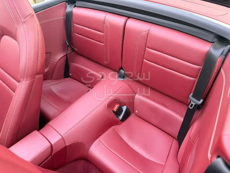 2025 Porsche 911 Carrera