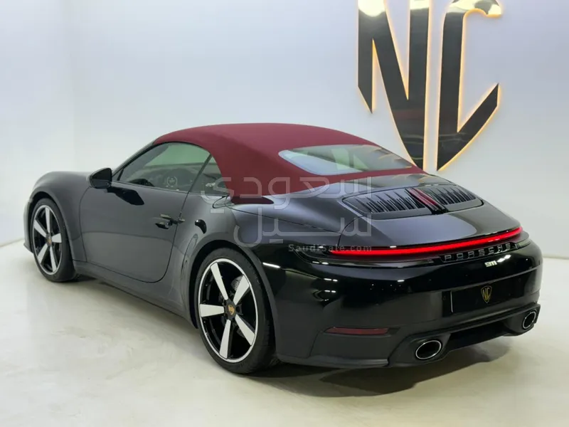 2025 Porsche 911 Carrera