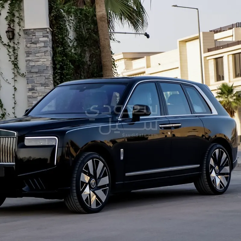 2025 رولز رويس كولينان سلفر بادج