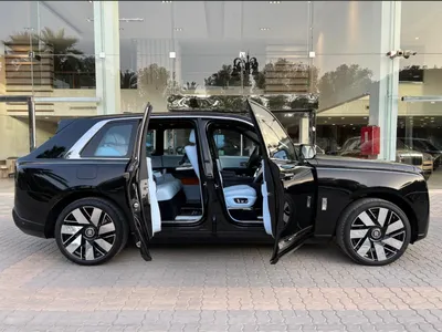 2025 رولز رويس كولينان سلفر بادج