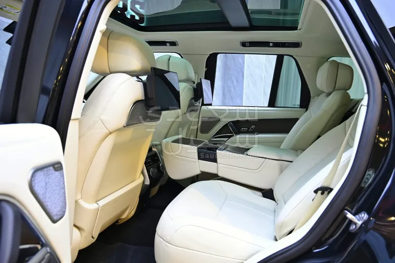 2023 لاند روفر رينج روفر اوتوبيوغرافي