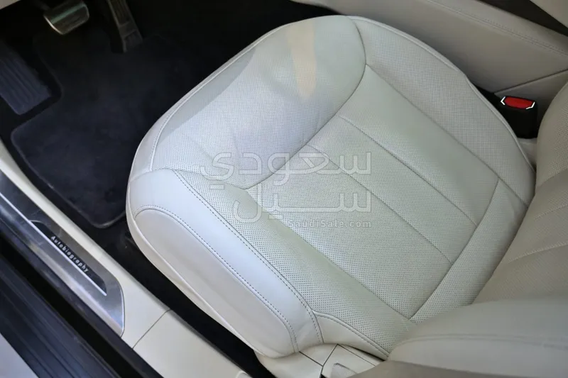 2023 لاند روفر رينج روفر اوتوبيوغرافي