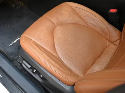 2022 تويوتا افالون ليمتد