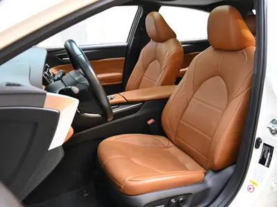 2022 تويوتا افالون ليمتد