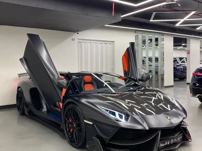 2016 لمبرجيني افنتادور رودستر