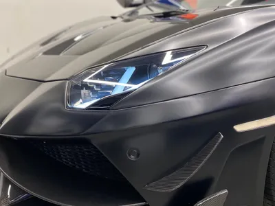 2016 لمبرجيني افنتادور رودستر