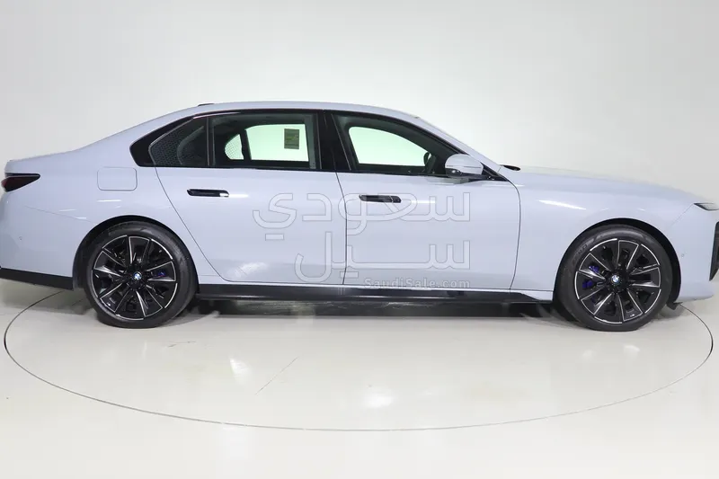 2026 بي ام دبليو الفئة السابعة 740أي