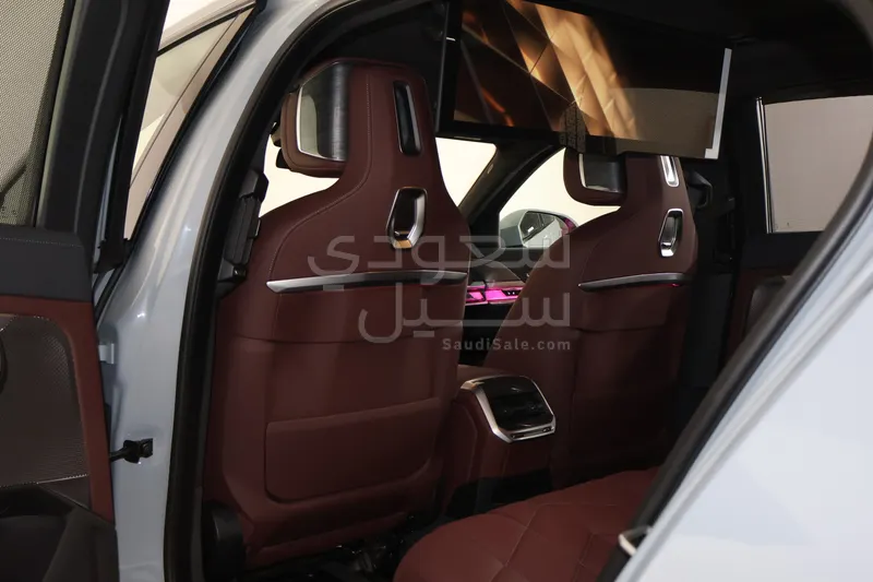 2026 بي ام دبليو الفئة السابعة 740أي