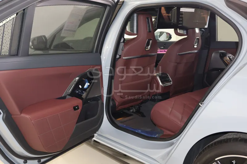 2026 بي ام دبليو الفئة السابعة 740أي