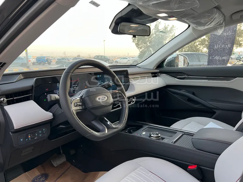 2026 فورد توروس ترند