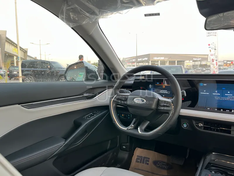 2026 فورد توروس ترند