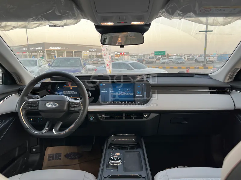 2026 فورد توروس ترند