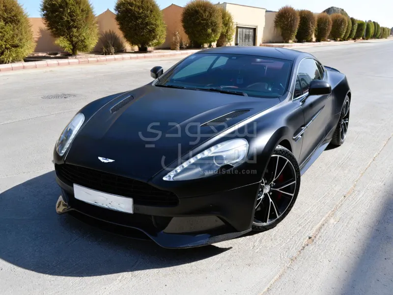 2013 استون مارتن فانكويش