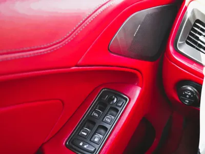 2013 استون مارتن فانكويش