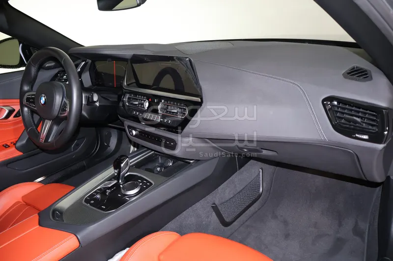 2025 بي ام دبليو الفئة زد 4