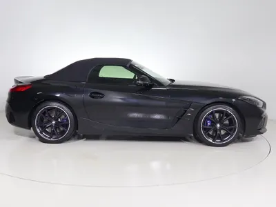 2025 بي ام دبليو الفئة زد 4