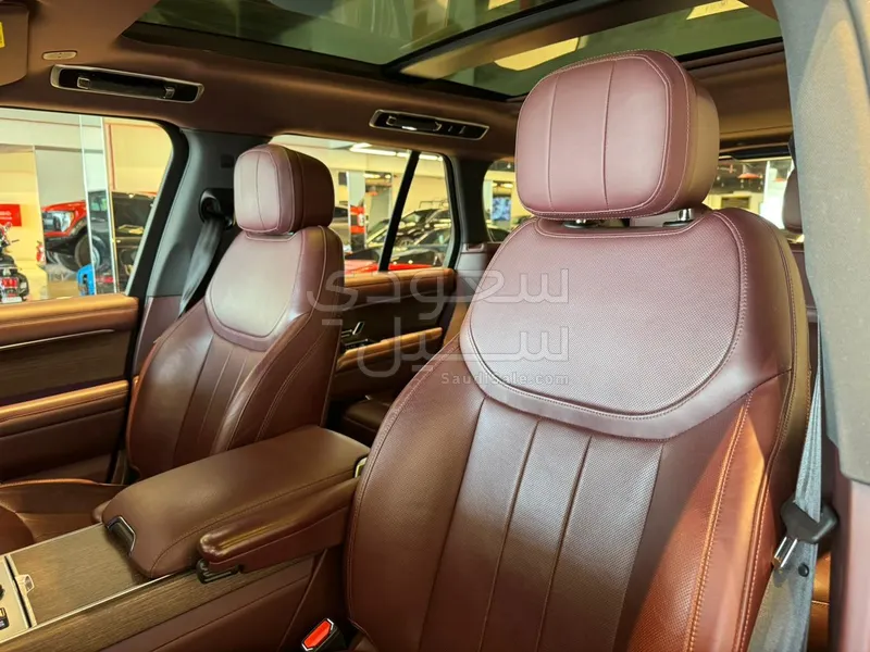 2022 لاند روفر رينج روفر اتش اس اي