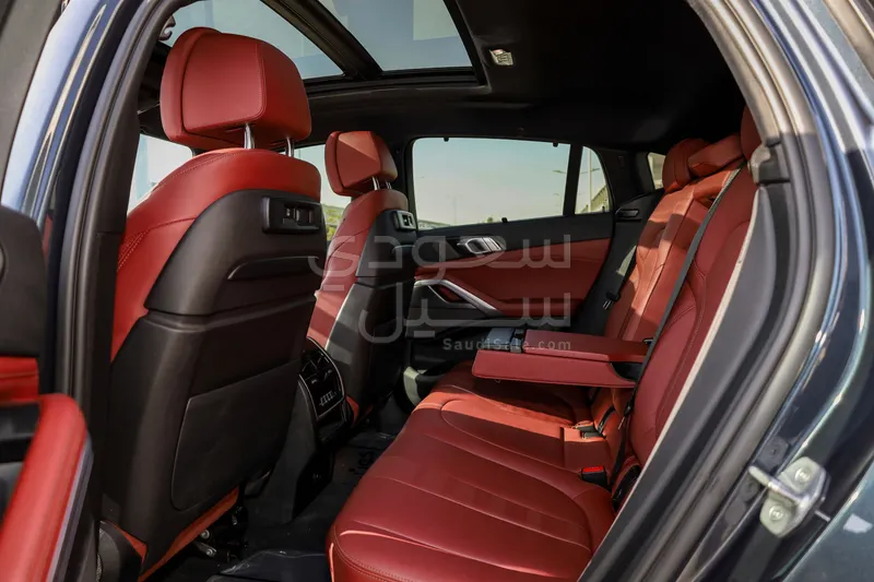 2023 بي ام دبليو الفئة اكس 6