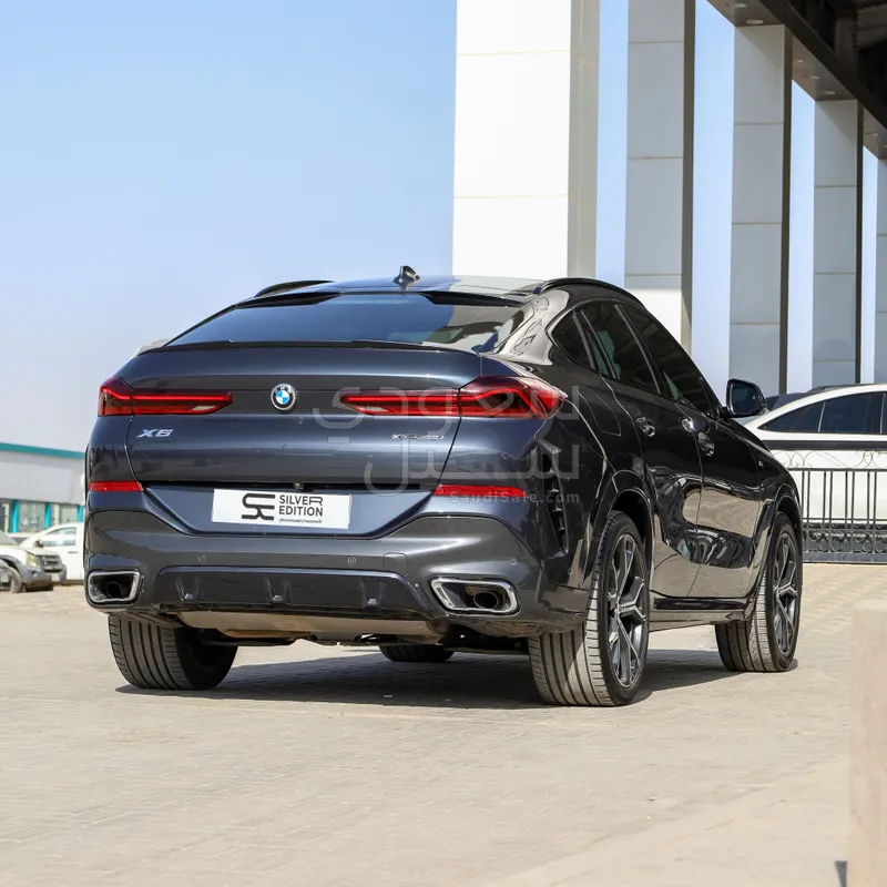 2023 بي ام دبليو الفئة اكس 6