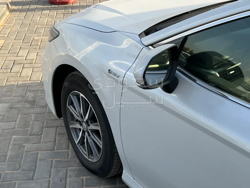 2025 تويوتا كامري