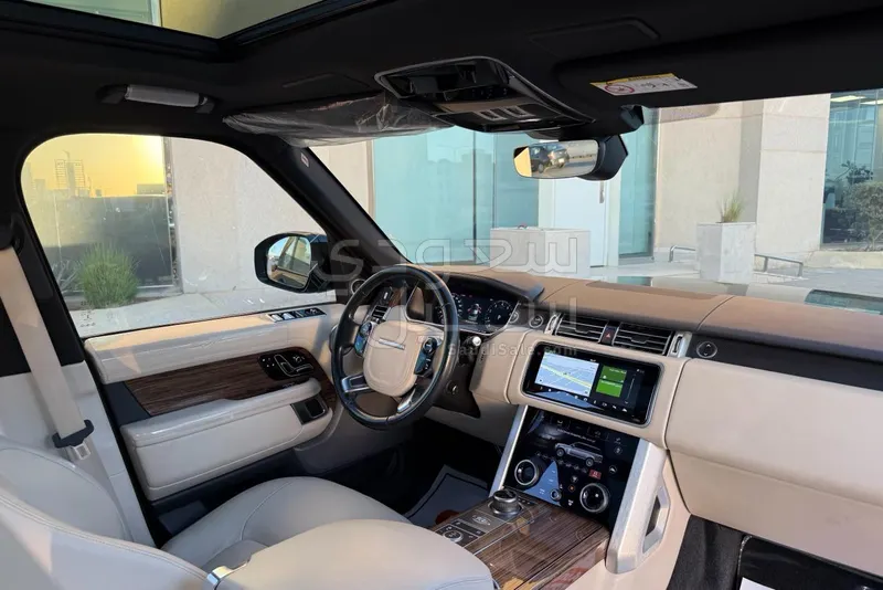 2022 لاند روفر رينج روفر اتش اس اي