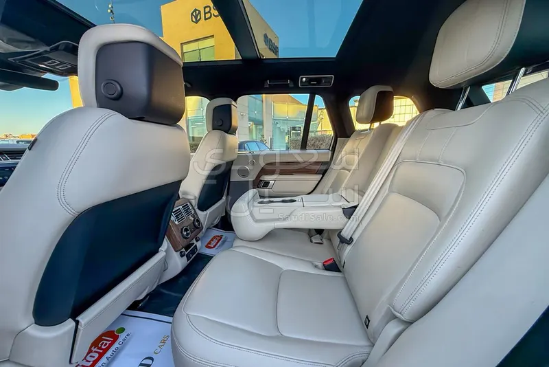 2022 لاند روفر رينج روفر اتش اس اي