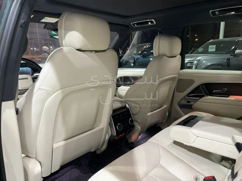 2023 لاند روفر رينج روفر اتش اس اي