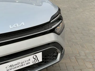 2025 كيا كارنز