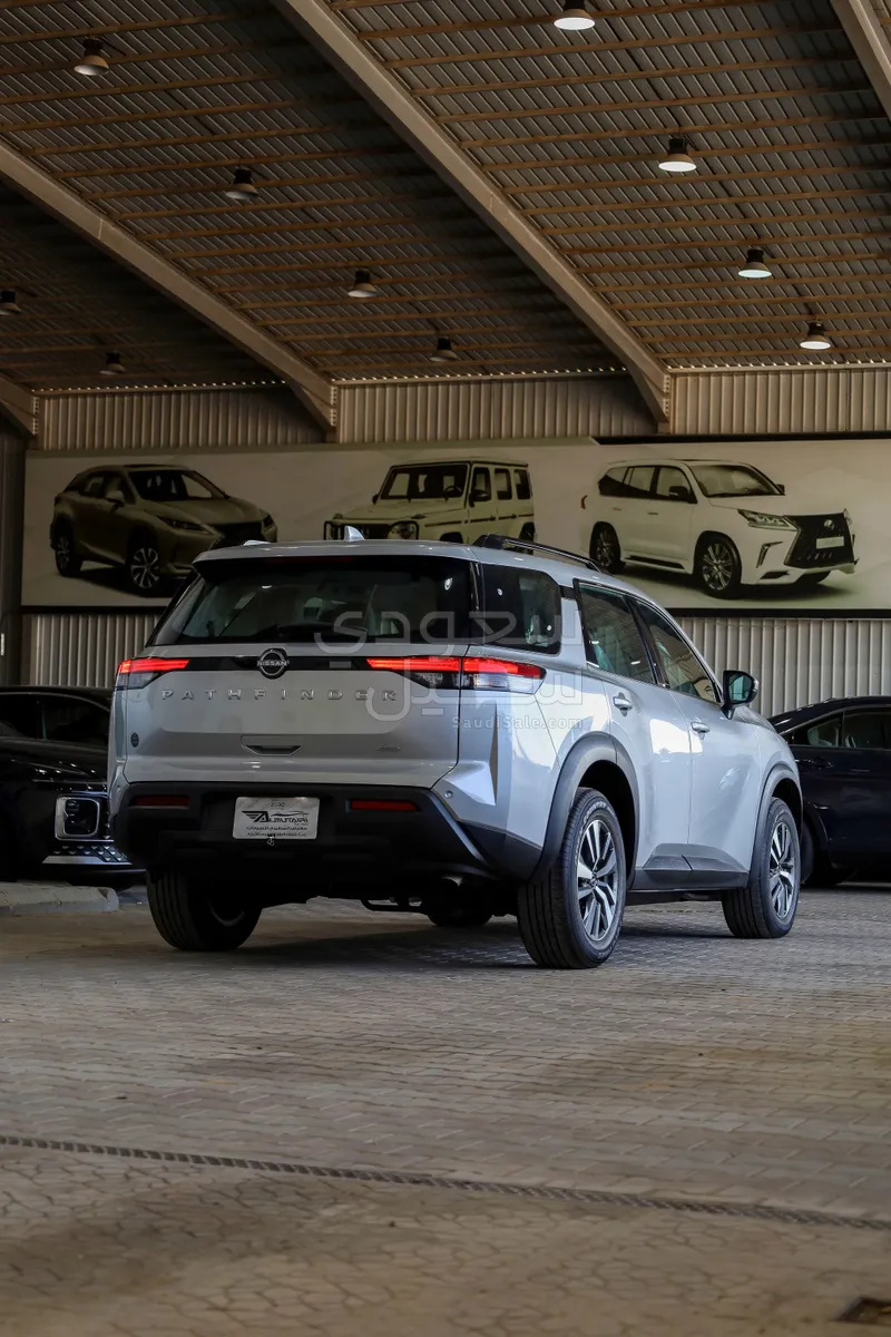 2023 نيسان باثفايندر