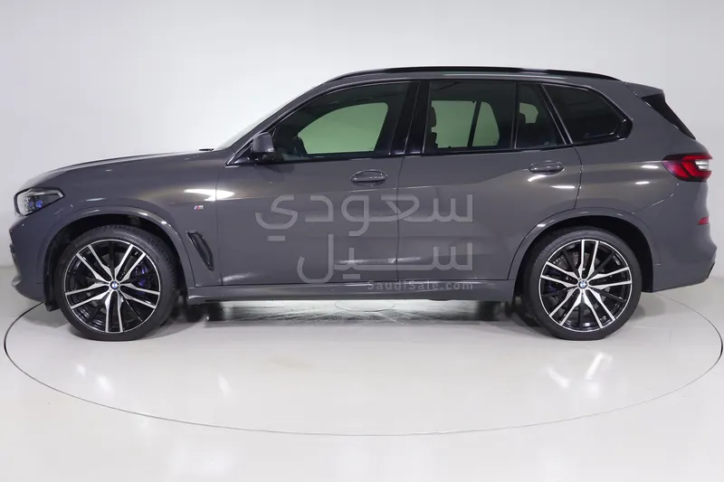 2022 بي ام دبليو الفئة اكس 5 إم50 أي