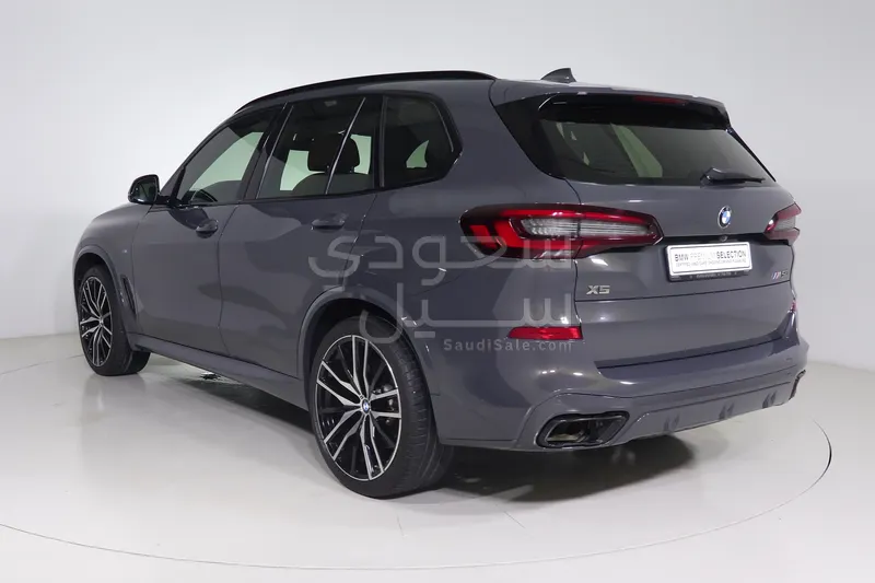 2022 بي ام دبليو الفئة اكس 5 إم50 أي