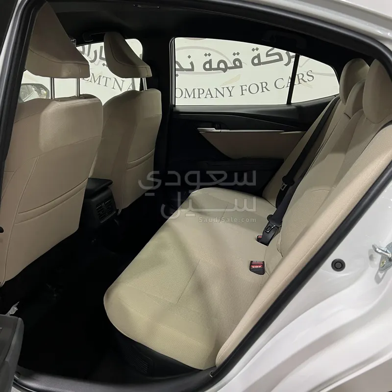 2025 تويوتا كامري