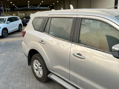 2024 نيسان اكستيرا تايتينيوم