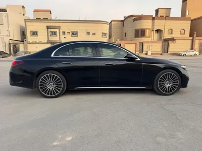2025 مرسيدس - بنز إي 200