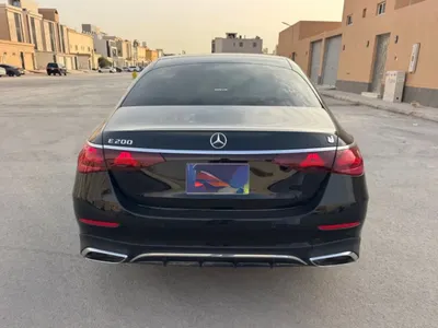 2025 مرسيدس - بنز إي 200