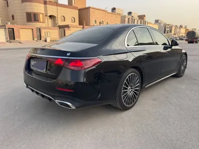 2025 مرسيدس - بنز إي 200