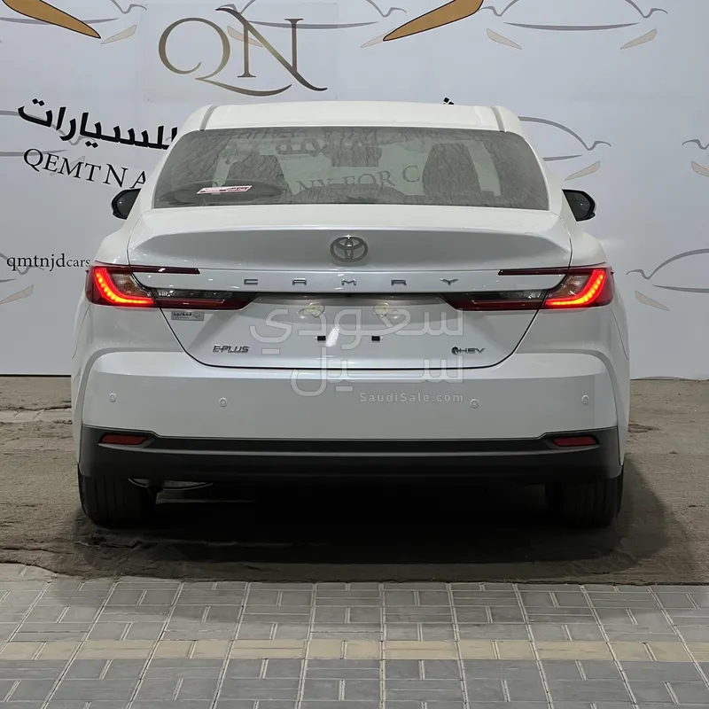 2025 تويوتا كامري