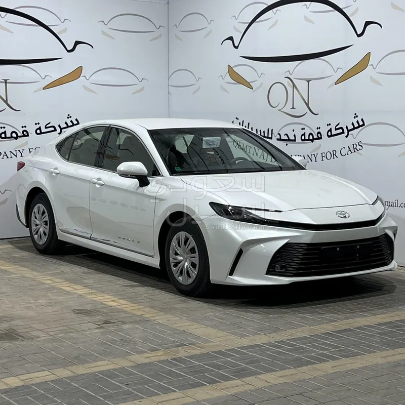 2025 تويوتا كامري
